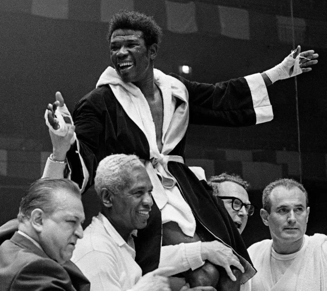 Emile Griffith, exibido em 1966, ganhou vários títulos.Crédito...Larry Morris/The New York Times