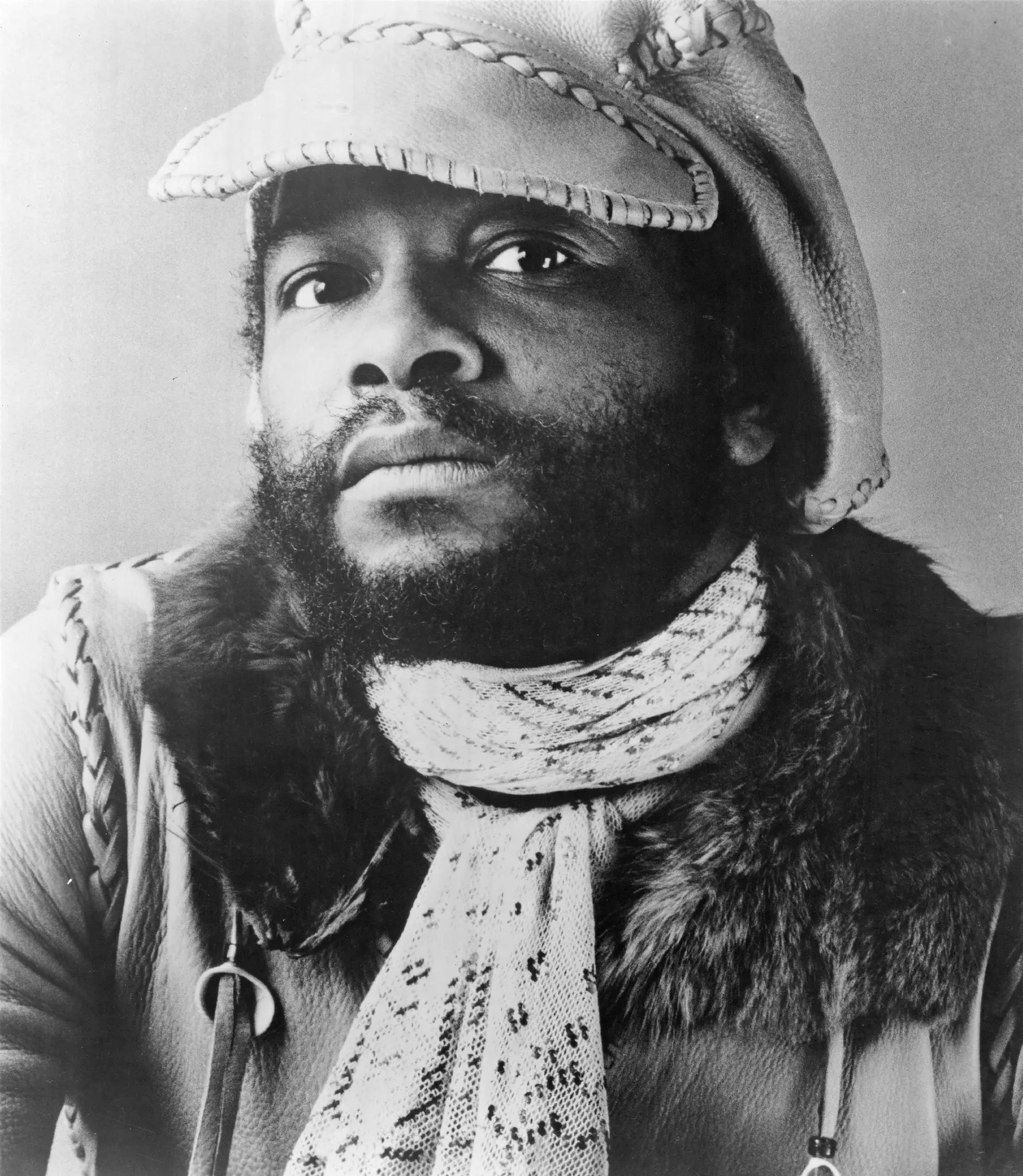 Alphonse Mouzon por volta de 1970.Crédito...Arquivos Michael Ochs / Imagens Getty