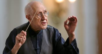 Mstislav Rostropovich, violoncelista e maestro. (Crédito da foto: Bolshoi Ballet and Opera theatre / REPRODUÇÃO / DIREITOS RESERVADOS)