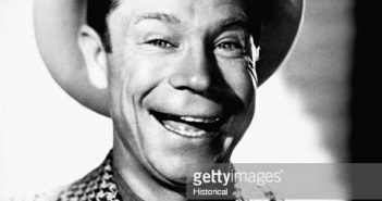 O comediante e ator americano Joe E. Brown. cerca de 1937. (Foto por © CORBIS/Corbis via Getty Images)