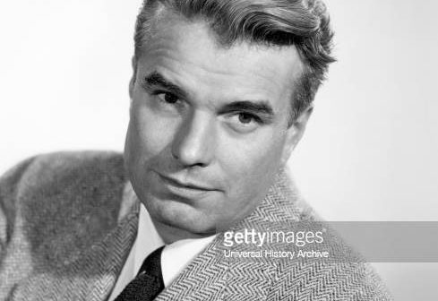 Kent Smith, Retrato Publicitário de Cabeça e Ombros para o Filme, "Paula", Foto de Coburn, Columbia Pictures, 1951. (Foto por: Universal History Archive/Universal Images Group via Getty Images)