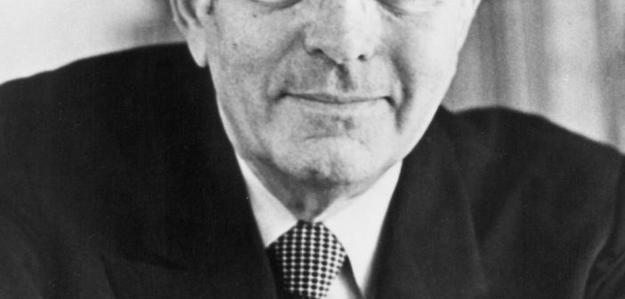 Avery Fisher, fundador da empresa de eletrônicos Fisher e filantropo. (Crédito da foto: Cortesia Columbia Center for Oral History Research / REPRODUÇÃO / DIREITOS RESERVADOS)