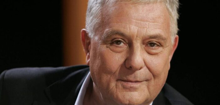 O escritor francês Philippe Sollers em foto de 3 de janeiro de 2006, em Paris na França. (© Bertrand Guay/AFP)