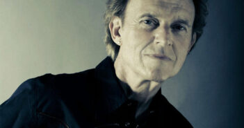 Cantor e músico Gary Wright, parceiro de George Harrison. (© Divulgação/Larkio Music)