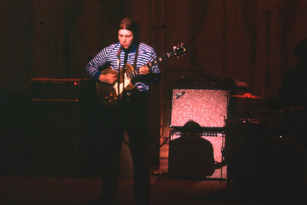 Sr. Kalb em 1967 na Filadélfia. Uma performance hipnotizante de John Lee Hooker convenceu o Sr. Kalb de que ele deveria mergulhar no blues.Crédito...Imagens de Jack Rosen/Getty