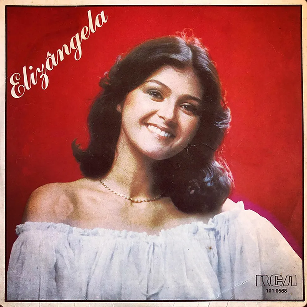 Capa do primeiro single de Elizangela (1954 – 2023), lançado em 1978 com a música 'Pertinho de você, um dos hits daquele ano — Foto: Ivan Klingen