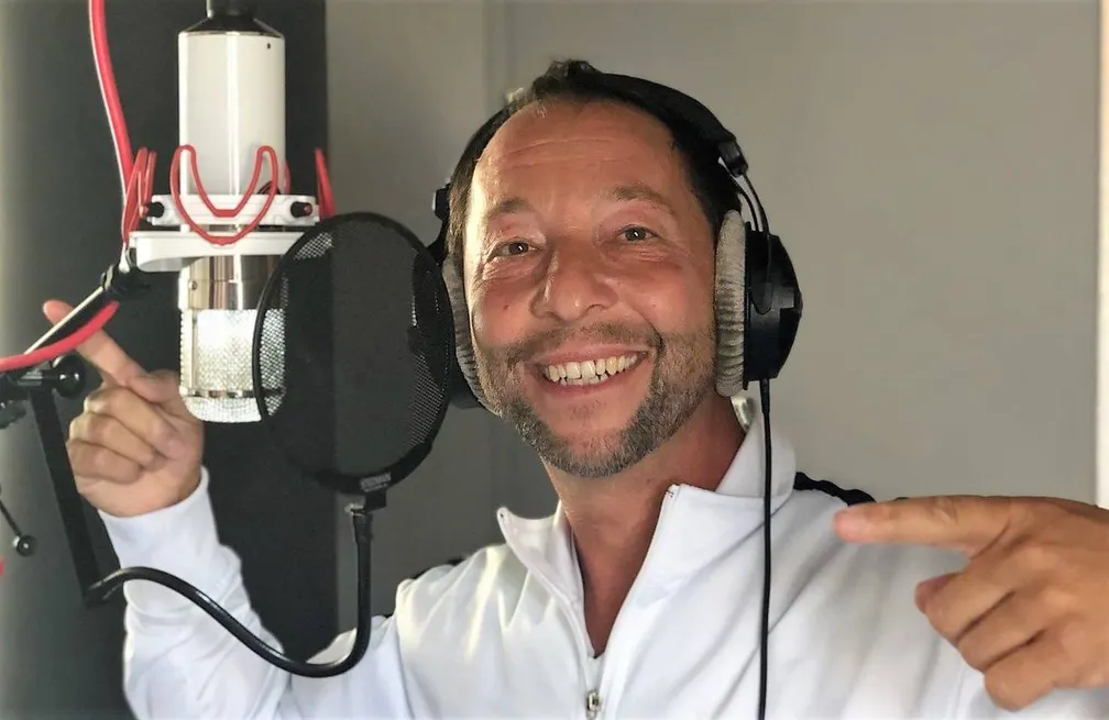 DJ Bobo durante gravação em 2020 — Foto: Divulgação/Facebook do artista