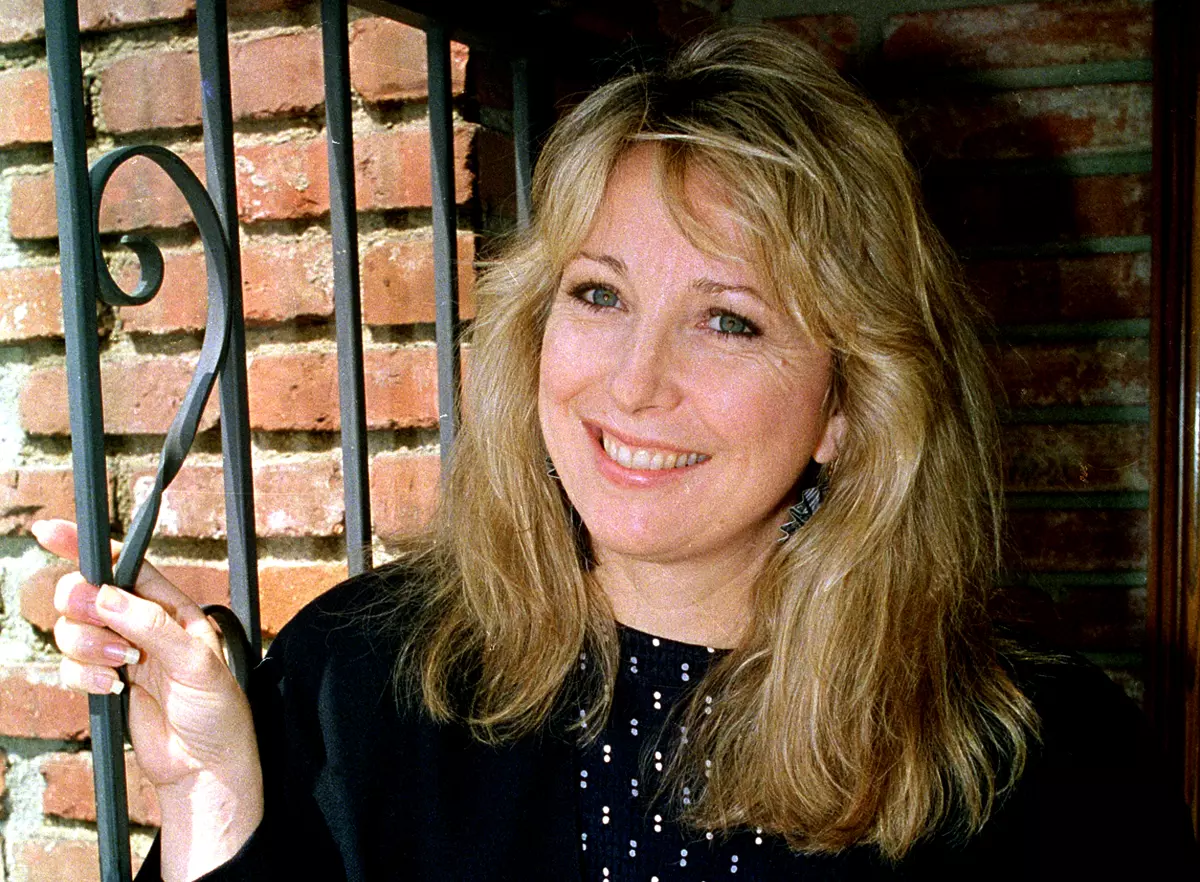 Teri Garr, retratada em 1987. (Crédito da fotografia: Cortesia © Copyright All Rights Reserved/ Mark Terrill / Associated Press ®/ REPRODUÇÃO/ TODOS OS DIREITOS RESERVADOS)