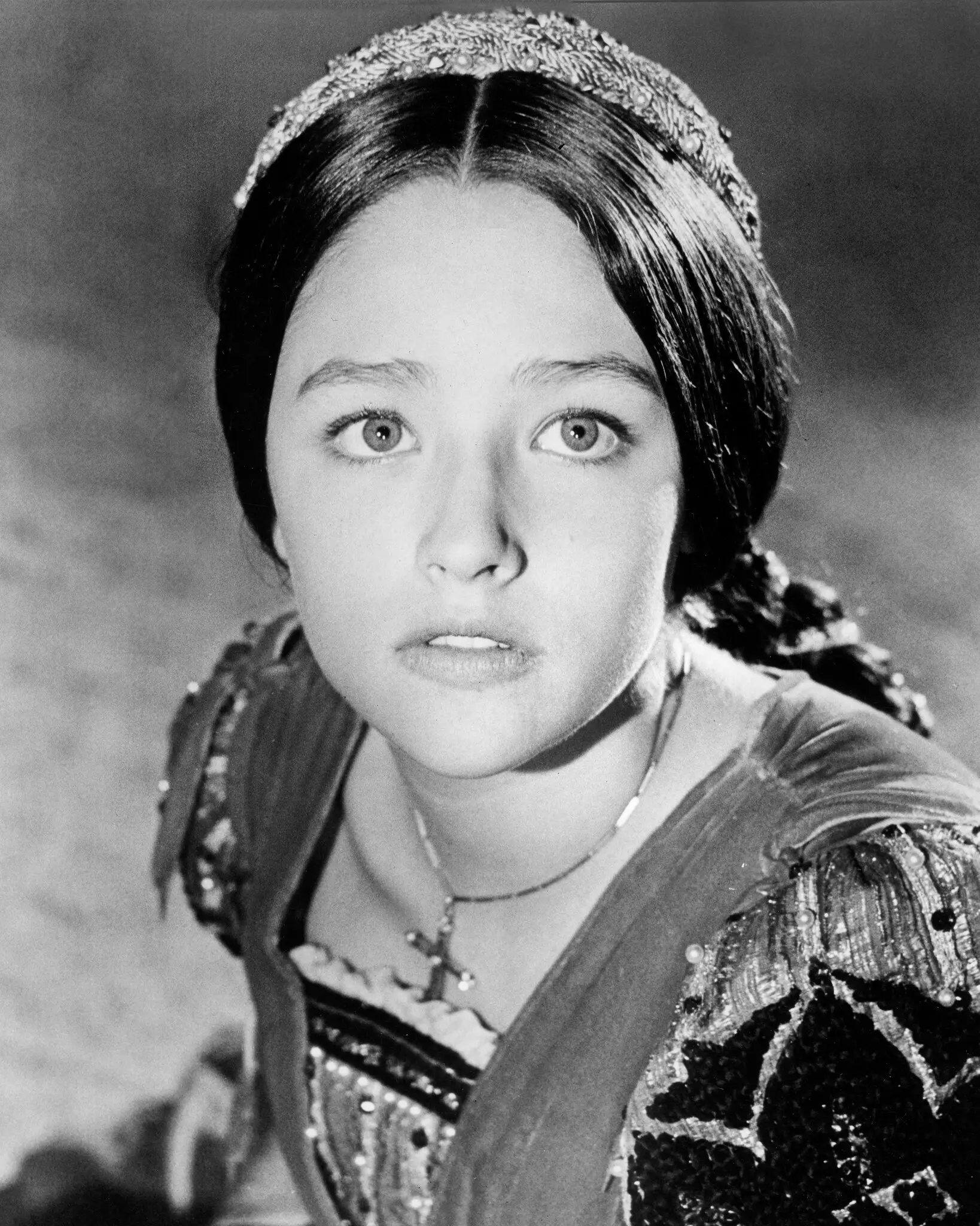 Olivia Hussey como Julieta no filme de 1968 “Romeu e Julieta”. Ela tinha apenas 15 anos quando as filmagens começaram.Crédito...Arquivo de História Universal — Getty Images