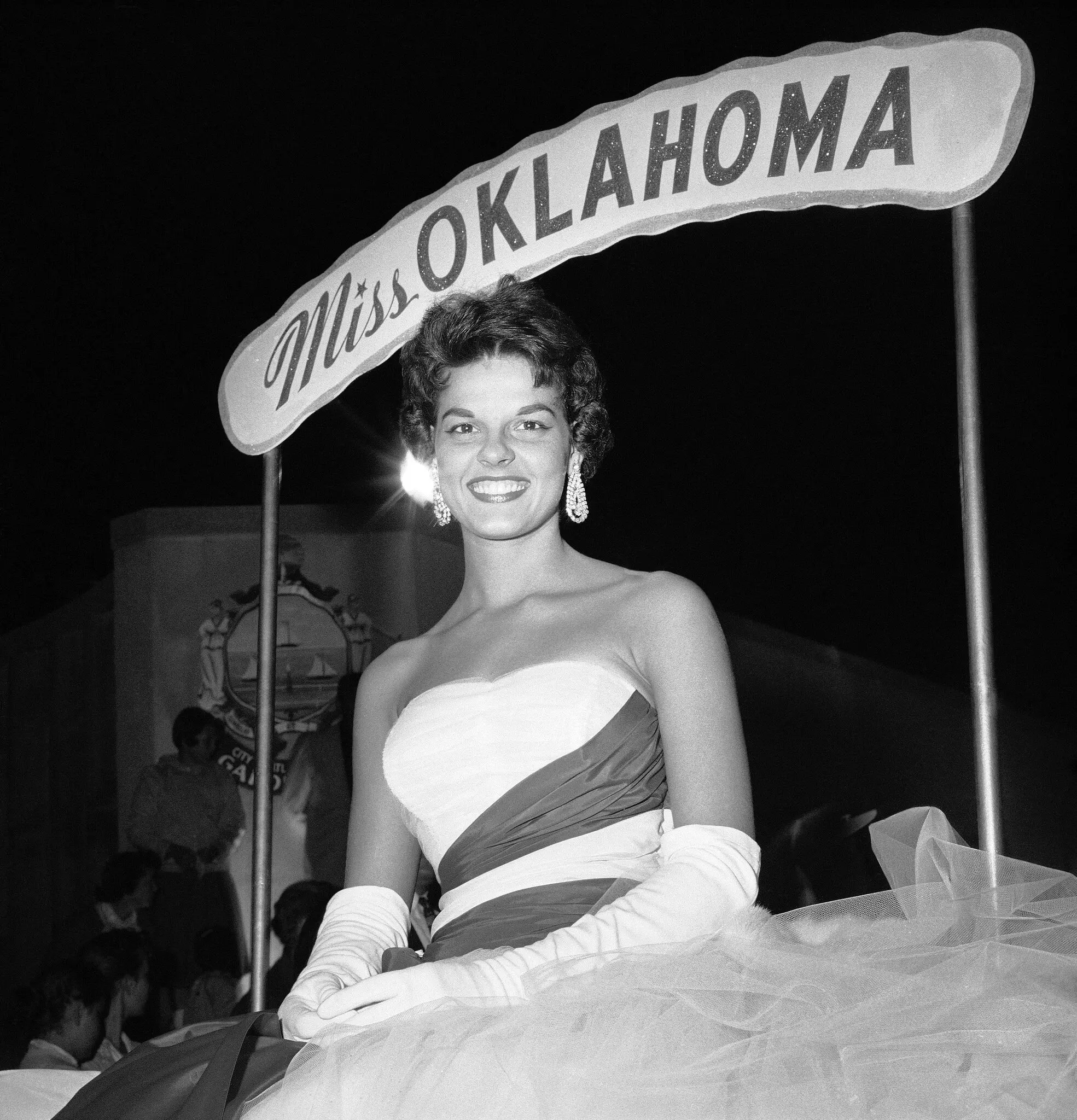 Sra. Bryant como Miss Oklahoma em 1958. Mais tarde, ela ficou em segundo lugar no concurso Miss América.Crédito...Imprensa associada