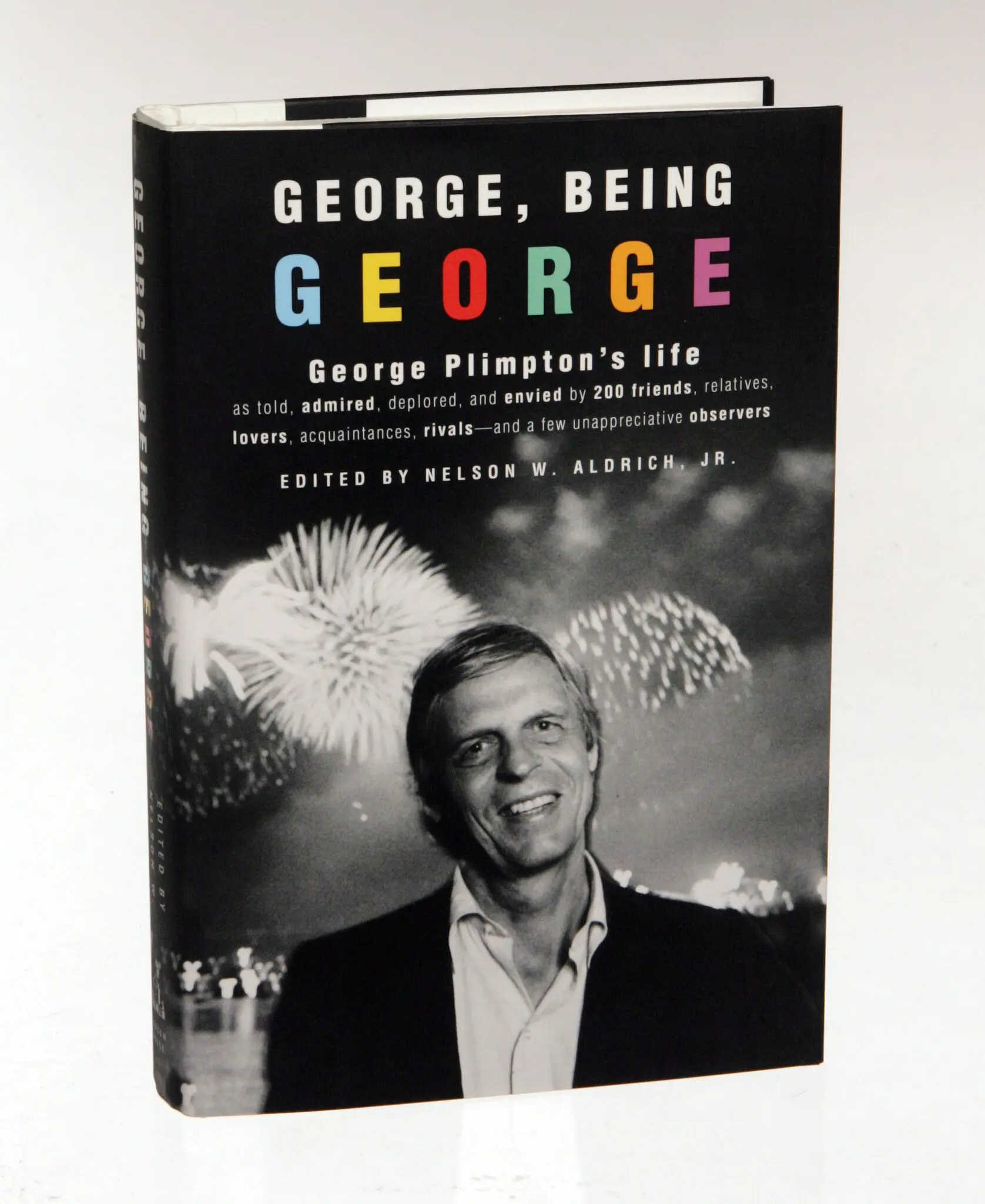 O Sr. Aldrich editou “George, Being George” (2008), uma história oral que enalteceu George Plimpton, um colega patrício e jornalista literário. Crédito...O jornal New York Times